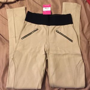 Cream Shasa LEGGINGS NWT size small